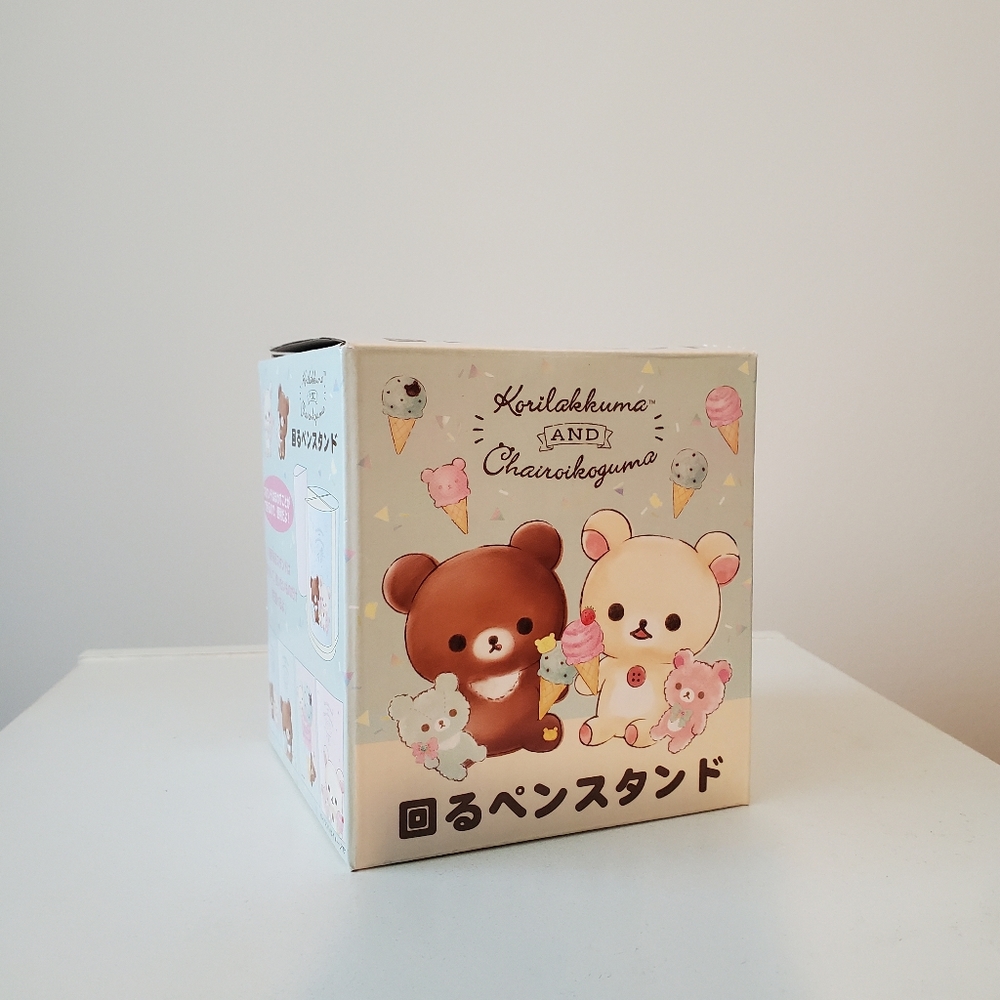 Rilakkuma Rotating Pen Stand